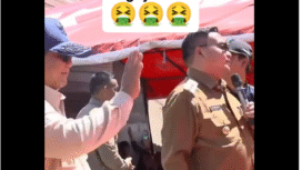 Tampak Presiden Prabowo Subianto menggoyang-goyangkan tangannya tanda menolak, saat buypatu Aceh Tenggara M Salin Fakhry dalam pidato sambutannya mendukung Prabowo sebagai presiden seumur hidup, saat meninjau bencana di desa  Desa Bambel Baru, Kabupaten Aceh Tenggara, pada 1 Desember 2025: Foto: Instagram@dewo.suharyo