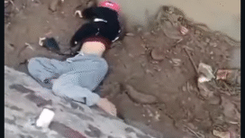 Warga temukan jasad gadis bernama Faradila Amalia Najwa, 21, warga Tiris, Probolinggo tergeletak di saruan air pinggir jalan desa Wonorejo, Pasuruan, Selasa pagi 16 Desember 2025. Foto: Instagram@jakartasekilasinfo