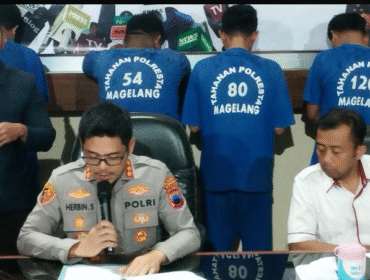 Kapolresta Magelang Kombes Pol Herbin Sianipar menyebut mereka sebagai debt collector eksternal dari perusahaan leasing di Sleman, Yogyakarta, menjadikan ibu dan anak sebagai jaminan cicilan perlunasan cicilan motor di Magelang. Foto: Instgaram@lentera
