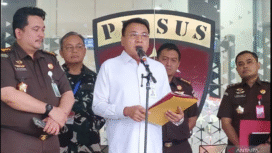 Jubir Satgas PKH menyampaikan ke publik menagish denda kepada 71 perusahaan yang bergerak di bidang pertambangan dan sawit untuk membayar denda sebesar Rp 38,6 triliun. Foto: antaranews