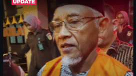 Jaksa Tindak Pidana Korupsi membacakan surat dakwaan terhadap Sri Prunomo, makan bupati Sleman, atas tuduhan menyelewengkan dan hibah COVID-19, untuk dana kampanye Kustini, isti Sri Purnomo, menjadi bupati Sleman. Foto: Instagram@kumparan