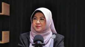 Dokter Tifa ceritakan proses penelitian secara matematika pada ijazah Jokowi. (YouTube/Bambang Widjojanto)