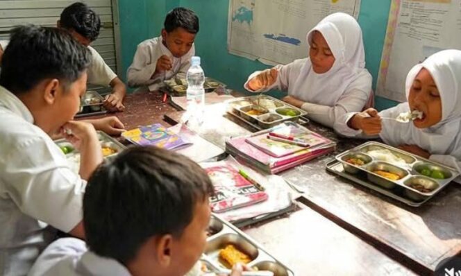 
					Keracunan Massal MBG, SPPG Yayasan Bina Bangsa Mojokerto Ditutup Sementara. Dok.BGN