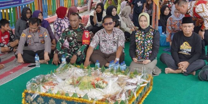 
					Tradisi Ruwah Deso kembali digelar warga Balongrawe, Kelurahan Balongsari, Kecamatan Magersari, pada 22–23 Januari 2026. Dok.Diskominfo