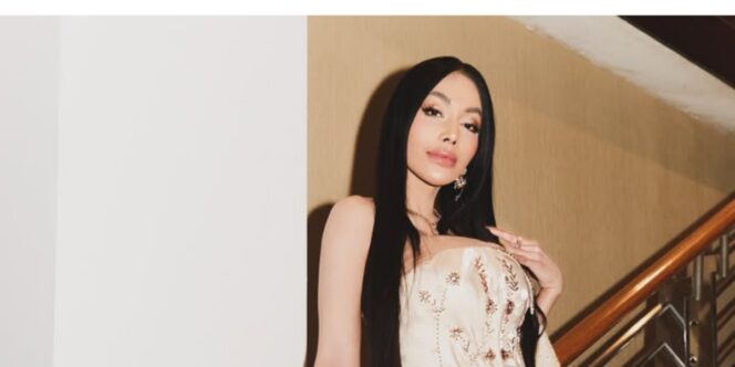 
					Artis penyanyi Denada Tambunan. Foto.ig@denadaindonesia 

