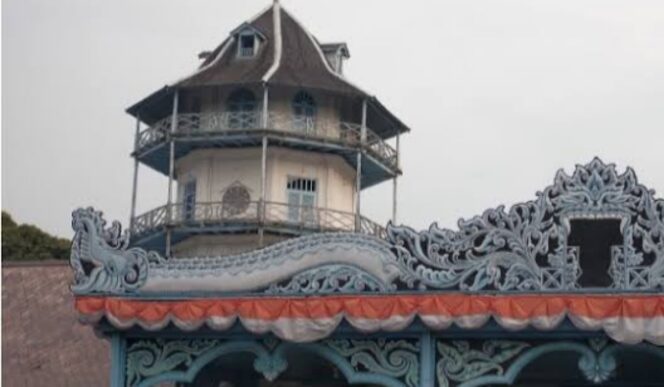 
					Geger Tahta Solo: Nama Baru PB XIV Sah di KTP, Dewan Adat Langsung Melawan!