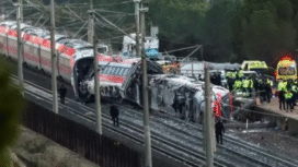 Dua kereta cepat betabrakan di Spanyol selatan dekat Adamuz, Provinsi Córdoba, pada Minggu malam 18 Januari 2026. Sedikitnya 39 orang tewas dan lebih dari seratus lainnya luka-luka dalam insiden tersebut. Foto: bbc