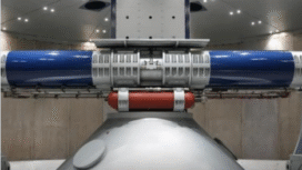 Inilah alat yang disebut dengan CHIEP-1900, yang mampu mengoimpres waktu degradasi material 100 tahun menjadi 1 jam saja. Manusia semakin canggih menekan waktu. Foto: Instagram@futurgennews