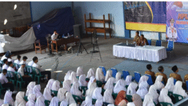 Setiap tahun ajaran baru, selalu melahirkan jeritan orang tua ada pungli dan  uang macam-mcam di asekolah. Termasuk dugaan pungli terjadi SMAN Bandarkedungmulyo, Jombang, yang membenani orang tua siswa pungutan sebesar Rp 3.320.000/ siswa. Foto: smanbandarkdm.sch.id