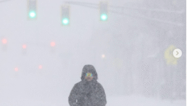 Sebagian negara bagian Amerika Serikat beku, akibat badai salju ekstrem, Sebantak 14.000 jadwal penerbangan dibatalkan, trum mengumumkan darurat cuaca di 12 negara bagian. Foto: Instagram@newyorktimes