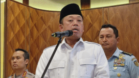 Menteri ATR/BPN Nusron Wahid mengumumkan ke publik pencabutan izin enam perusahaan di bawah Sugar Group Companies (SGC), kantor Kejaksaan Agung, Jakarta, Rabu 21 Januari 2026. Foto: tvrinews.com