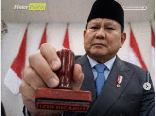 Presiden Prabowo Subianto menyatakan Indonesai siap menghadapi segala kemungkinan, dan menghormati hukum Amerika, terkait pembatalan izi perjanjian Indonesia-Amerika.  Foto: Instagram@pinterpolitik