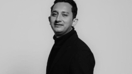 Jombang adalah gudangnya seniman, termasuik seni musik dan vokal. Salah satunya adalah Resa Husin, warga Pulo Lor, Jombang, seorang komposer yang telah memroduksi lagu-lagu yang dinyanyikan artis penyanyi papan atas. Foto: ist