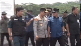 Satuan Tugas Penertiban Kawasan Hutan (Satgas-PKH Halilitar, Rabu 22 Januari 2026, terjun ke wilayah Murung Raya Kalimantan Tengah, untuk menutup dan menyita tambang PT AKT yangf sudah dicavut izinya sejak 2-27, tetapi tersu melakukan operasi. Foto: titktok@satgas-pkh