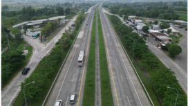 Pada saat hari libur, termasik Isra Mi'raj, pengguna jalan tolo Jombang-Mojokerto meningkat dari bisa 32.000 unit kendaraan, kini meningkat menjadi 35.000. Pengedara diimbau untuk mengurangii kecepatan pada saat hujan. Foto: Dok/ elok apriyanto
