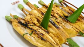 Kudapan Prawan Kenes sajian hidangan era HB VIII mulai terlihat adaptasi gaya Eropa. Foto: Kawedanan Tandha Yekti 