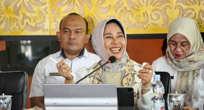 
					Wali Kota Mojokerto Tegaskan Pentingnya Gotong Royong Tangani Sampah. Dok.Diskominfo