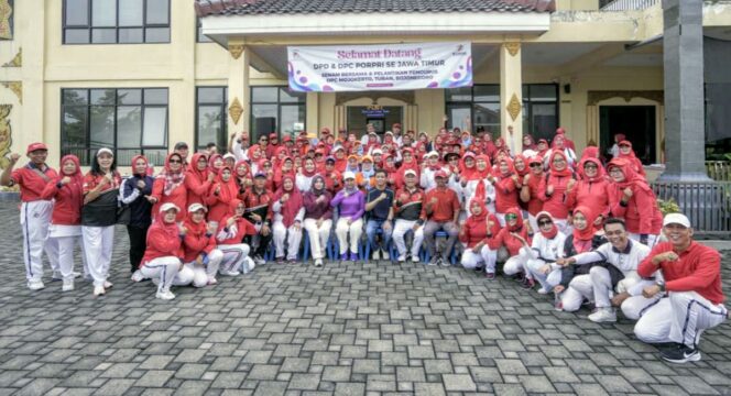 
					Kota Mojokerto menjadi tuan rumah Gebyar Senam DPC Persatuan Olahraga Pernapasan Indonesia (PORPI) se-Jawa Timur. Ist

