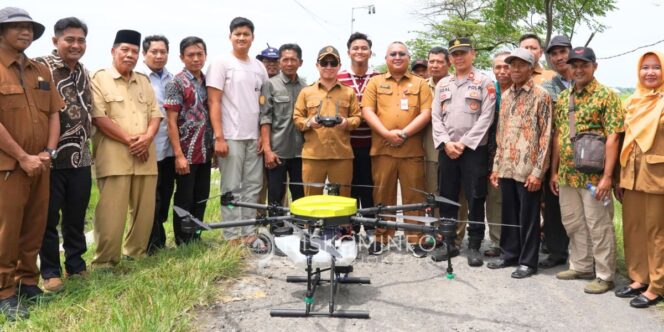 
					Drone Sprayer, Senjata Baru Petani Mojokerto Menuju Pertanian Modern. Ist