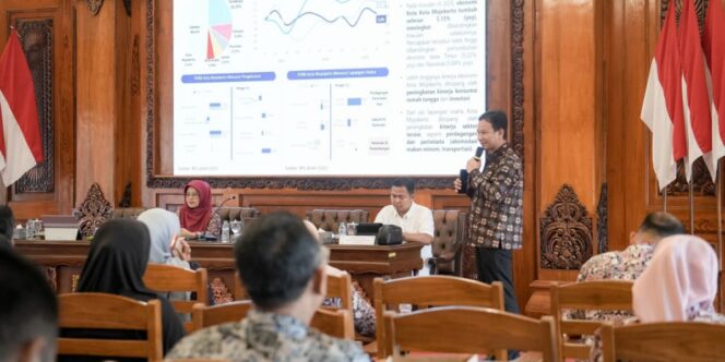 
					Operasi Pasar Mojokerto Fokus Stabilitas Harga Menjelang Idul Fitri. Ist