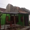 Musim hujan memang belum selesai, hingga Rabu 4 Februari 20926, sejumlah wilayah di Jombang terjadi hujan disertai angin ribut, menyebabkan sedikitnya 15 rumah mengalami kerusakan, Foto: kredonews.com/ elok apriyanto