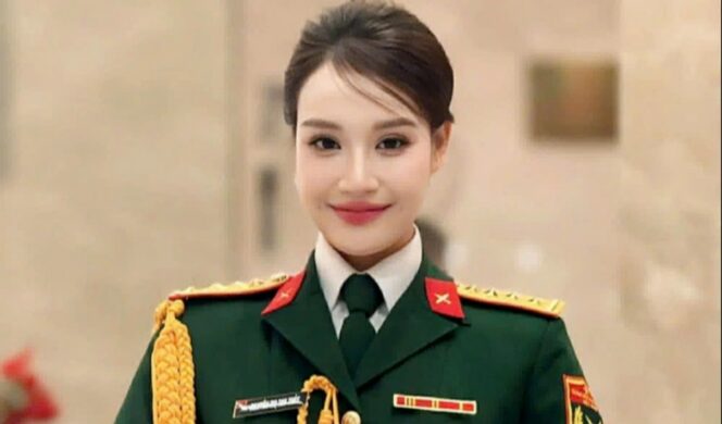 
					Wanita Letnan Satu yang Cantik Menaklukkan Dunia Seni