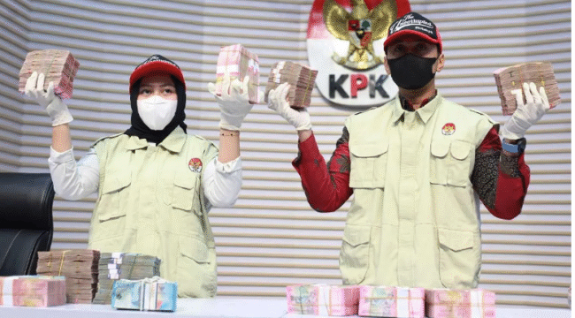 Dalam acara konerensi pers, Jumat 6 Febaru26, KPK menjelaskan tentang hasil operasi tangkap tangan di PN Depok, 5 Februai 2026. Foto: kontan