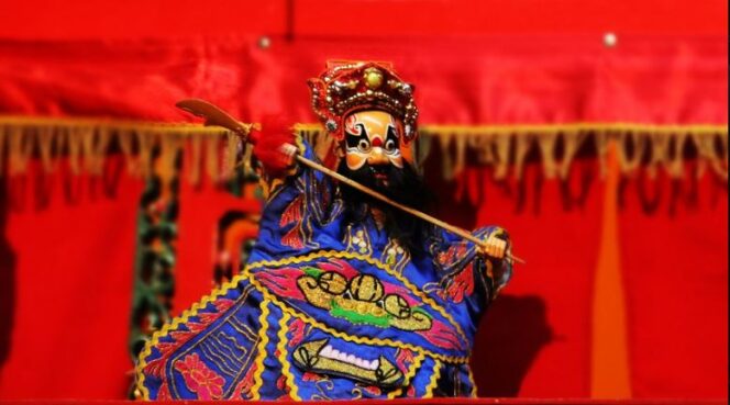 
					Wayang Potehi