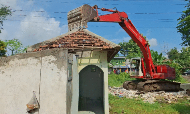 
					Tahun in, Pemkab Jombang meraliasai rewncana pembanguan ruang terbuka hijau di desa Karangpakis, luasnya 4 Ha. Foto: kredonews.com/ elok apriyanto