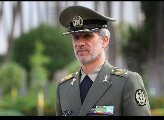 
					Jenderal Amir Hatami, komandan tertinggi Angkatan Darat Iran. Foto: Ist