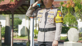 Apel dipimpin Kapolres Jombang AKBP Ardi Kurniawan yang diwakili Wakapolres Jombang, Kompol Syarlis, Senin 2 Februari 2026. Foto: swarajombang.com/ elok apriyanto