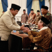 Presiden Prabowo Subiyanto mengadkaan pertemuan dengan MUI dan ormas Islam, bicara soal keterlibatannyanya pada Board of Peace untuik Palestina, di Jakarta, 3 Januari 2026. Foto: Instagram@prabowopresidenrepublikindoneisa