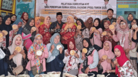 Sebanyak 20 Perempuan Rentan Sosial dan Ekonomo (PRSE) mednapat pealtihan skill memasak dan membuat kue dari Dinsos Pemkab Jombang. Foto: dinsos pemkab jombang