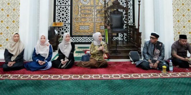 
					Rapor Kinerja Meningkat, Ning Ita Apresiasi Kekompakan Warga. Ist 