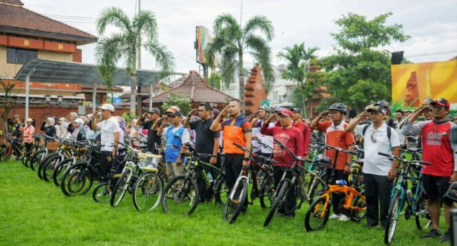 
					ASN Mojokerto Antusias Ikuti Gerakan Bike to Work Setiap Jumat. Ist