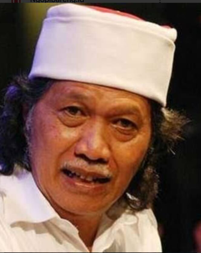 
					Budayawan asal Jombang, MH Ainun Najib alias Cak Nun. Foto: kredonews com/ dok