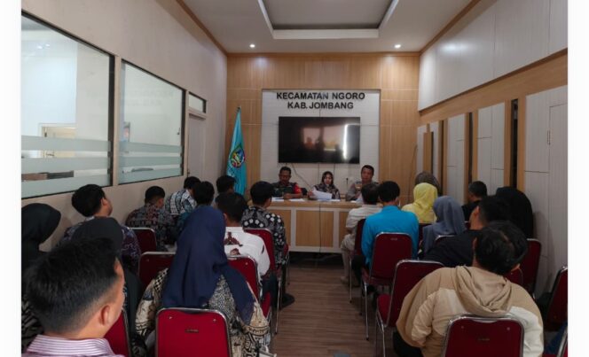 
					Camat Ngoro Pimpin Rakor dan Pencegahan Keracunan Makanan MBG