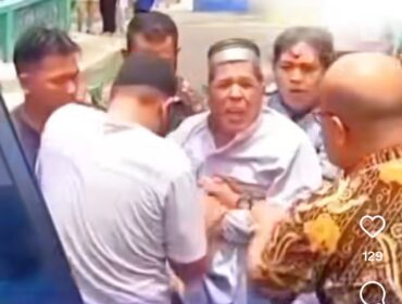 Marwan mantan Kadis LH dan Kehutanan Bangka Belitung berontak. Ia menolak ditangkap dan dimasukkan penjara, Jumat 6 Maret 2026. Foto: Istimews