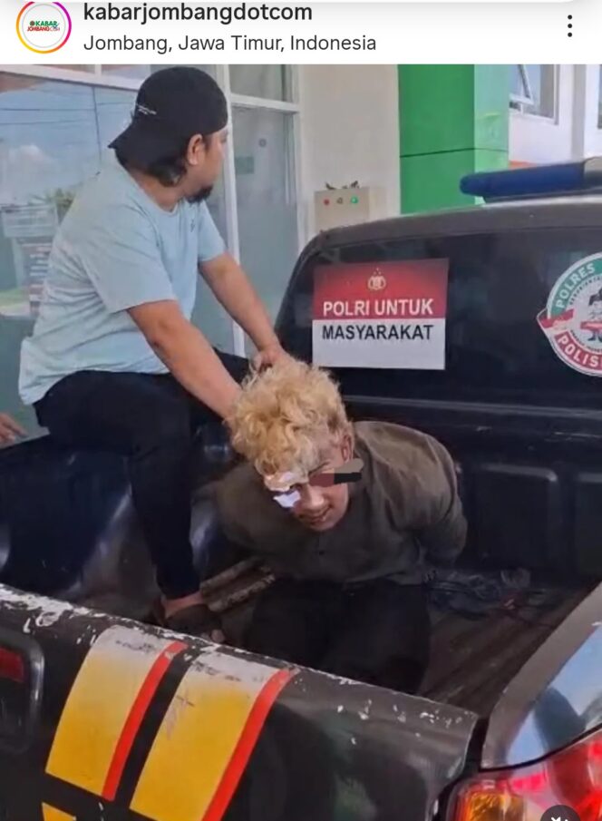 
					Polisi meringkus pemuda Tomi Irfab, 20, asal Kediri. Sabtu 14 Maret, sekitar pujul 09.00 di desa Kalasemanding, Perak, Jombang.Foto: ist