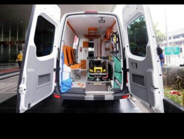Beginilah Ambulans Mercy Sprinter KDM yang dikerahkan untuk melyani kepentingan umum, khususnya saat Lebaran di tol Cipali. Foto: ist