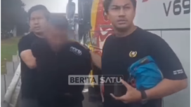 Petugas Reskrim Polda Metro jaya berhasil mering seorang pria warga negara Irak, berinisial  F/ Fuad/ FD/ RFTJ (49), di rest area Tol Tangerang-Merak.  Ia hendak melarikan diri kembali ke negara. Foto: Instagram@beritasatu