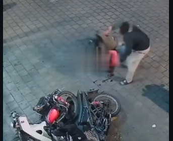 Kancil warga Sawojajar Malang, akhirnya tewas di tangan dua rekannya sesama juru parkir di area Tomoro Caofee, Oroora Dowo, Klone, Malang. Foto: Instagram@infomalangofficial