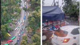 Suasana kemacetan di kabuoaten Batang, jawa Tengah, usai dihantam hujan deras diserta angin, Rabu 4 Maret 2026. menyebabkan tiga orang tewas terimpa pohon tumbang, kemacetan ratusan kendaraan hingga 3-4 km selama 5 jam. Foto: Instagram@batang help/batang update