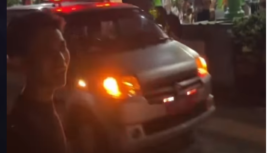 Beberapa unit ambulans bergerak cepat mengangkut santri yang diduga mengalami keracunan, setelah makan menu rawan, Kamis malam, 5 Maret 2026. Foto: Insgtaram@kabarjombangdotcom