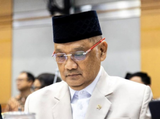 Menteri Haji dan Umrah RI, Mochamad Irfan Yusuf tegaskan meski dibayang-bayangi Perang Teluk, pemerintah RI tetepakan jamaah haji berangkat tetap pada tanggal 22 April 2026. Foto: Ist
