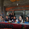 Konferensi Pers Polda Bali, menetapkan dua tersangka pembunuh warga Belanda di Kuta, Bali. Kini Polda Bali mngeluarkan red notice, kedua tersangka pembunuh itu telah melarikan diri dari Bali. Foto:  Instagram@koranbaliexpress