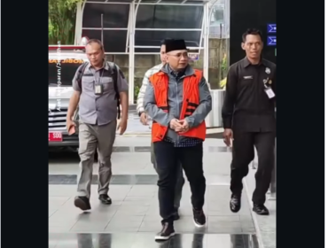 Muncul video rekaman saat mantan Menag Yaqut Cholil Qoumas yang baru saja tiba di kantor KPK, setelah menjalani masa libur tahanan sejak Kamis 19 Maret 2026. Ia kembali ke kantor KPK, Selasa 24 Maret  2026. Foto: Instagram@kumparan