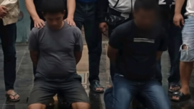 kedua pelaku saat diamankan petugas