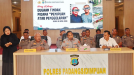Kapolres Padangsidempuan menggelar konferensi pers pengungkapan praktik licik Kepala Seksi Bendahara Polres Aiptu Risdianto Lubis, yang menjaminkan 34 SK polisi untuk kredit di BRI senilai Rp10,2 miliar. Foto: dok/polres Padangsidempuan