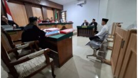 Pemuda Pujin, Malang, Alfan Harvi Putra mengku menang lomva karya tulis tentang narkoba, tetapi kini ia diadili karena ambil paket hadiah dari Perancis, ternyata berisi narkoba. Foto: Ist